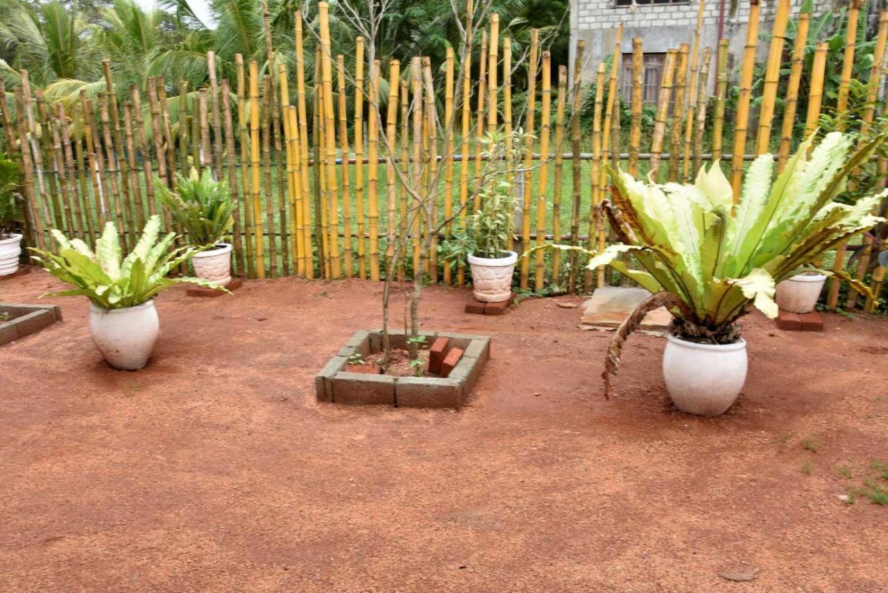 Dula Lake Resort Anuradhapura Eksteriør bilde